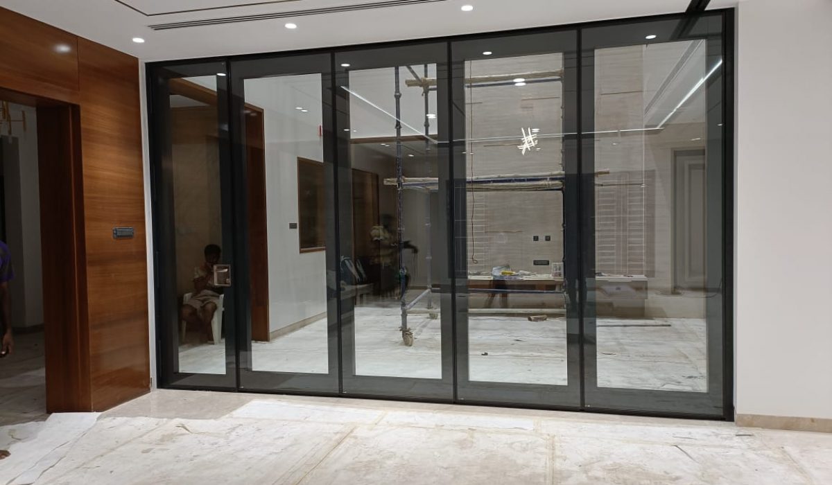 ACOUSTIC GLASS MOVABLE WALL IN KUMAR RESIDENCE - KANGAYAM