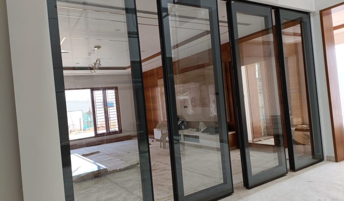 ACOUSTIC GLASS MOVABLE WALL IN KUMAR RESIDENCE - KANGAYAM